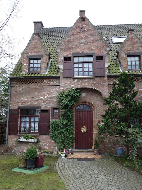 B&B 'T Nieuw Lijsternest Wezembeek-Oppem Eksteriør billede